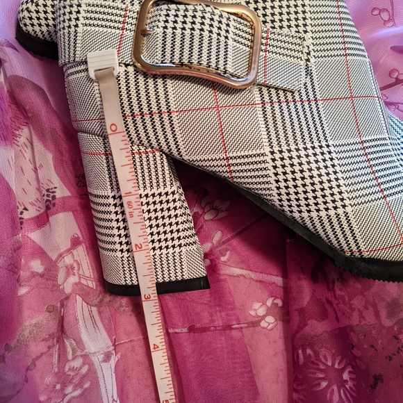 Dress Boutique Boots - Picture 2 of 9